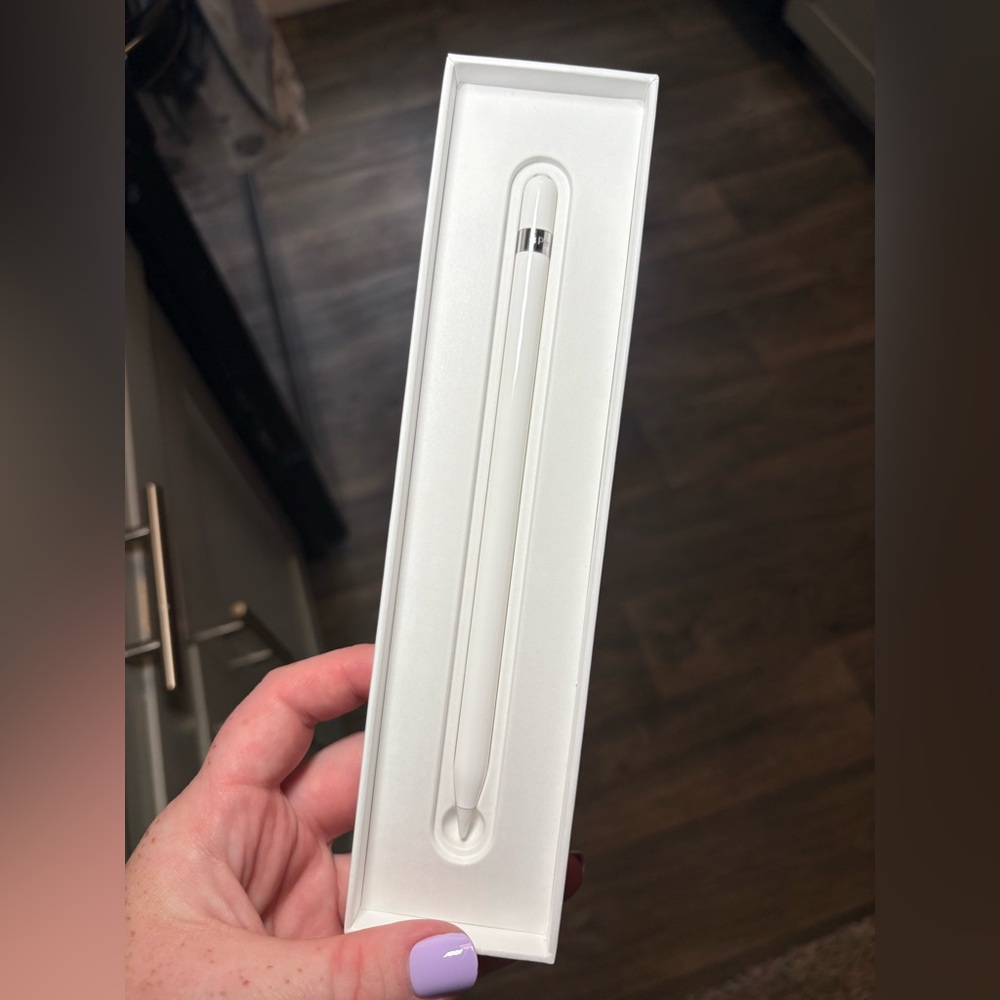 Apple Pencil in White